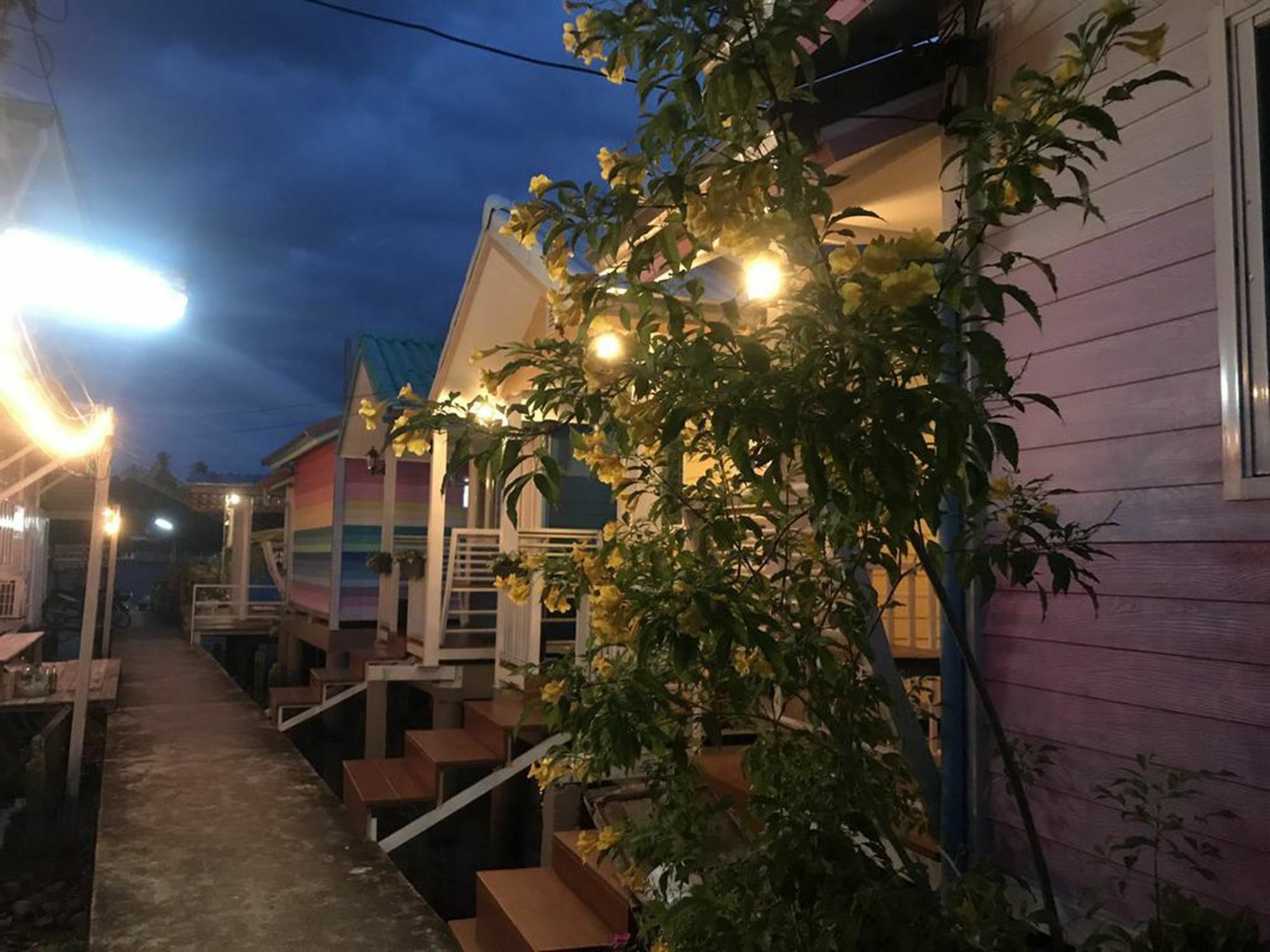 Se'Sun Amphawa Exterior foto